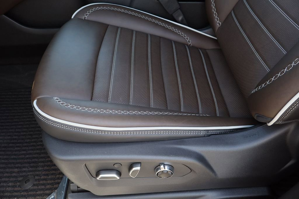 Used 2026 GMC Yukon Denali Ultimate image 23