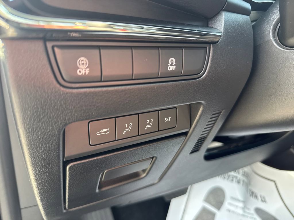 Used 2023 MAZDA MAZDA3 s FWD image 11