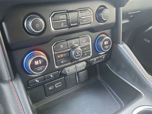 Used 2022 Chevrolet Tahoe RST w/ Luxury Package AWD/4WD image 21