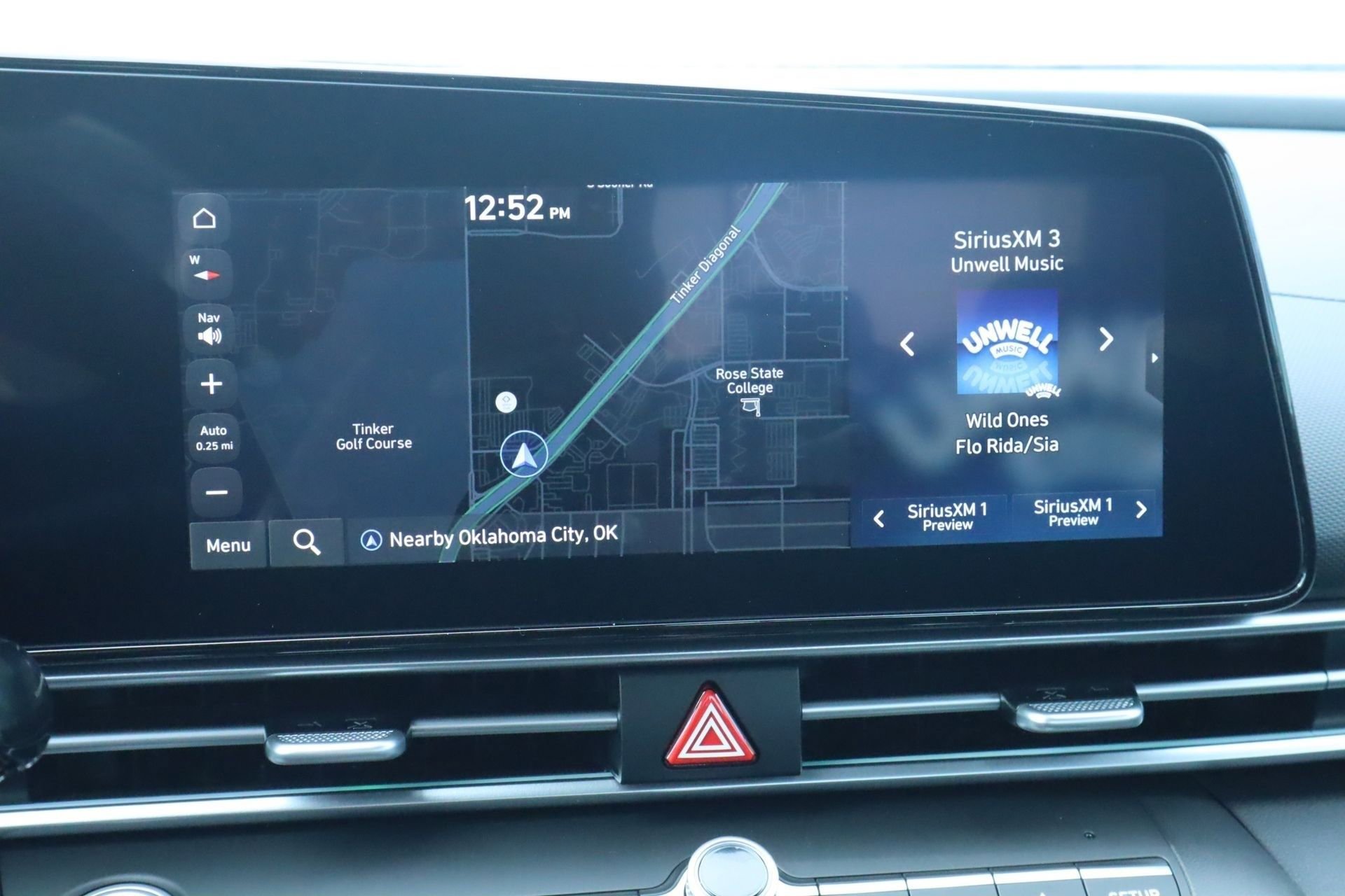 New 2025 Hyundai Elantra Limited image 14