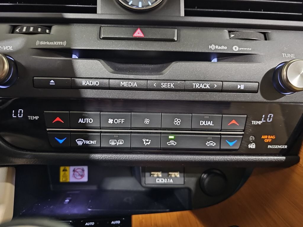 Used 2021 Lexus RX 450h AWD w/ Premium Package image 24