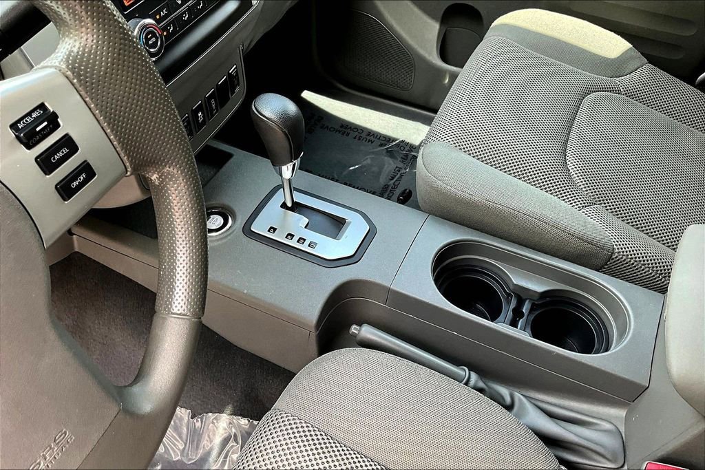 Used 2021 Nissan Frontier SV w/ Midnight Edition Floor Mats AWD/4WD image 21