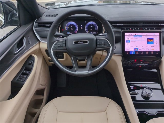 New 2025 Jeep Grand Cherokee Limited w/ Trailer Tow Package image 16