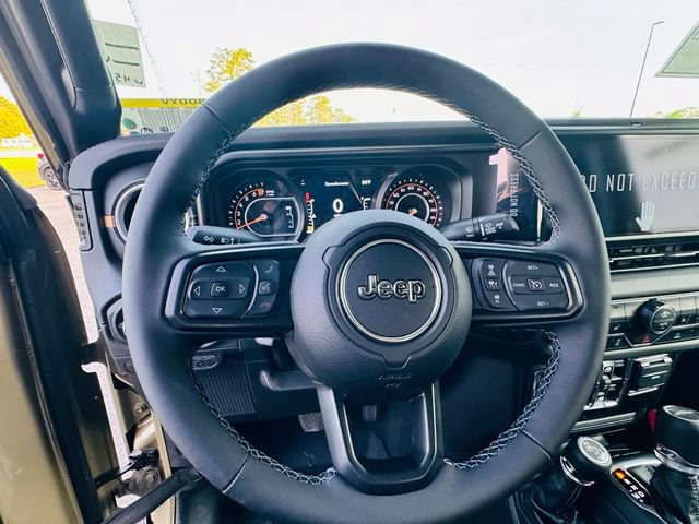 New 2026 Jeep Wrangler Unlimited Rubicon AWD/4WD image 17