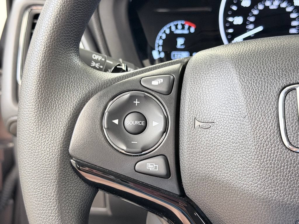 Used 2022 Honda HR-V EX image 40