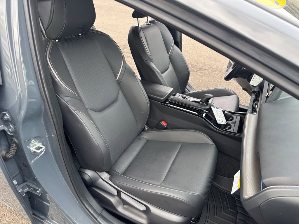 Used 2024 Toyota Prius Limited image 14