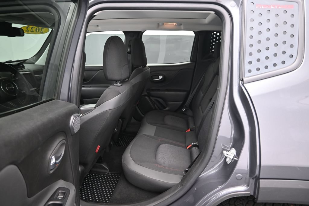 Used 2022 Jeep Renegade Trailhawk w/ Sun/Sound Group AWD/4WD image 18