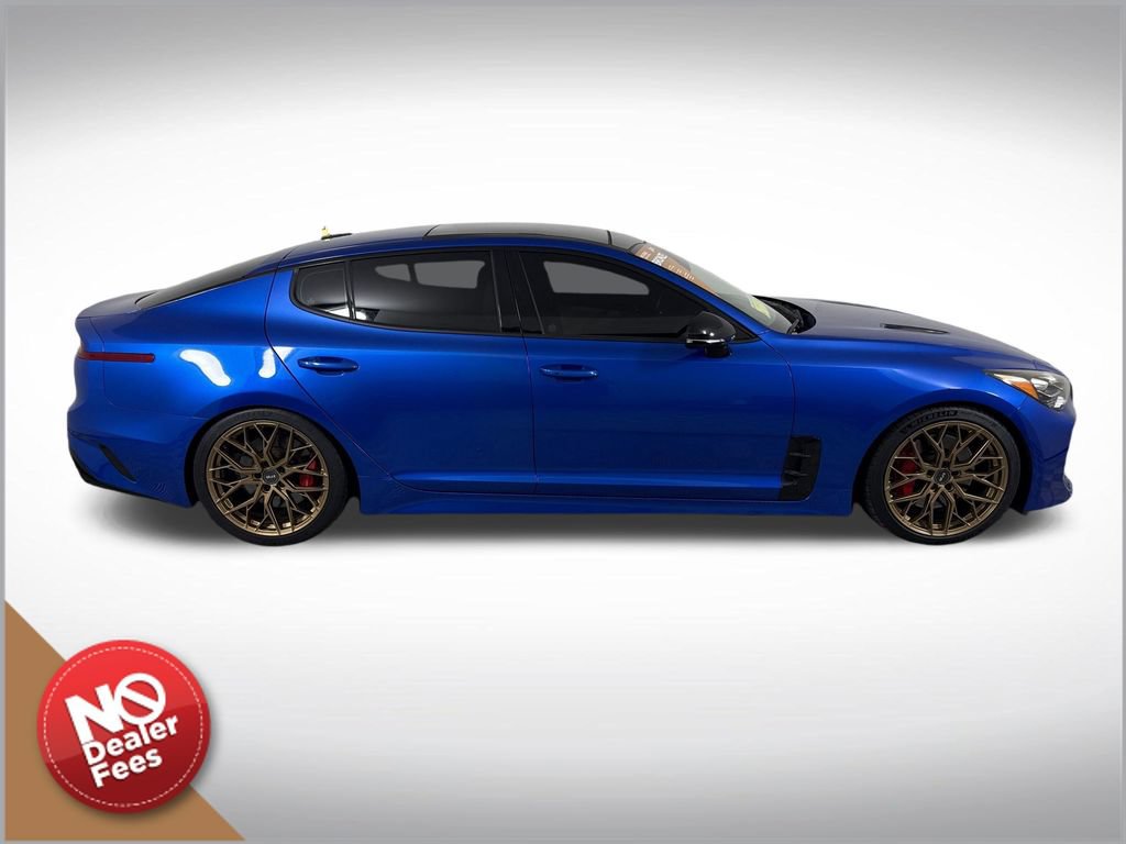 Used 2018 Kia Stinger GT2 AWD/4WD image 2