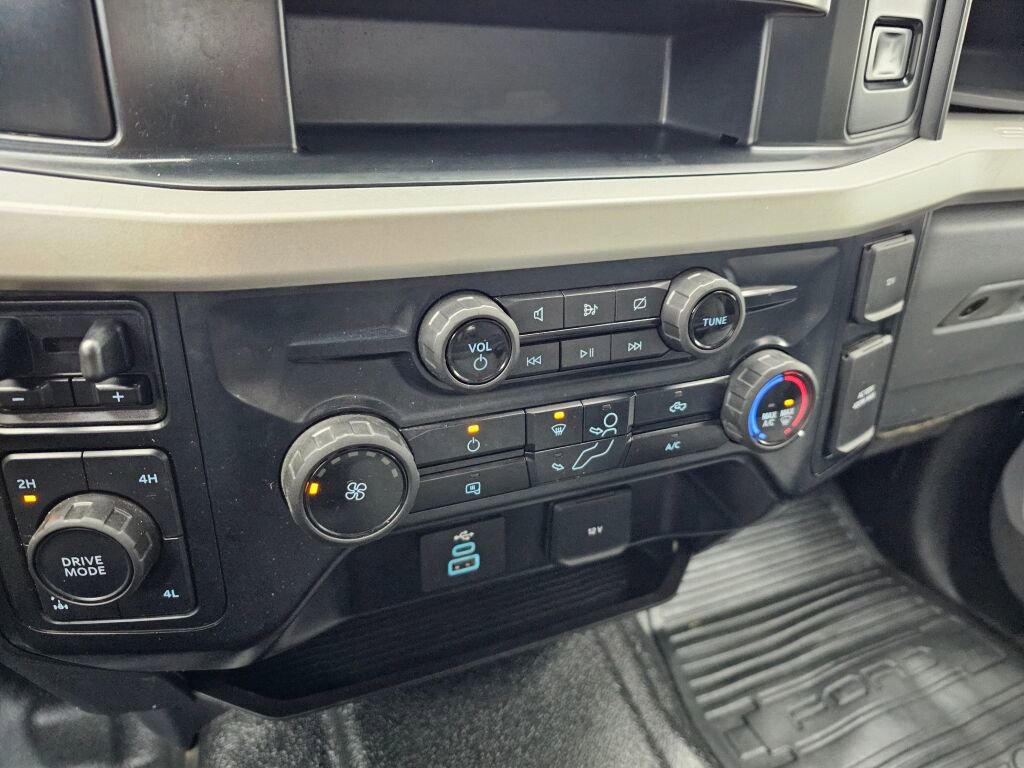 Used 2023 Ford F350 XLT image 25