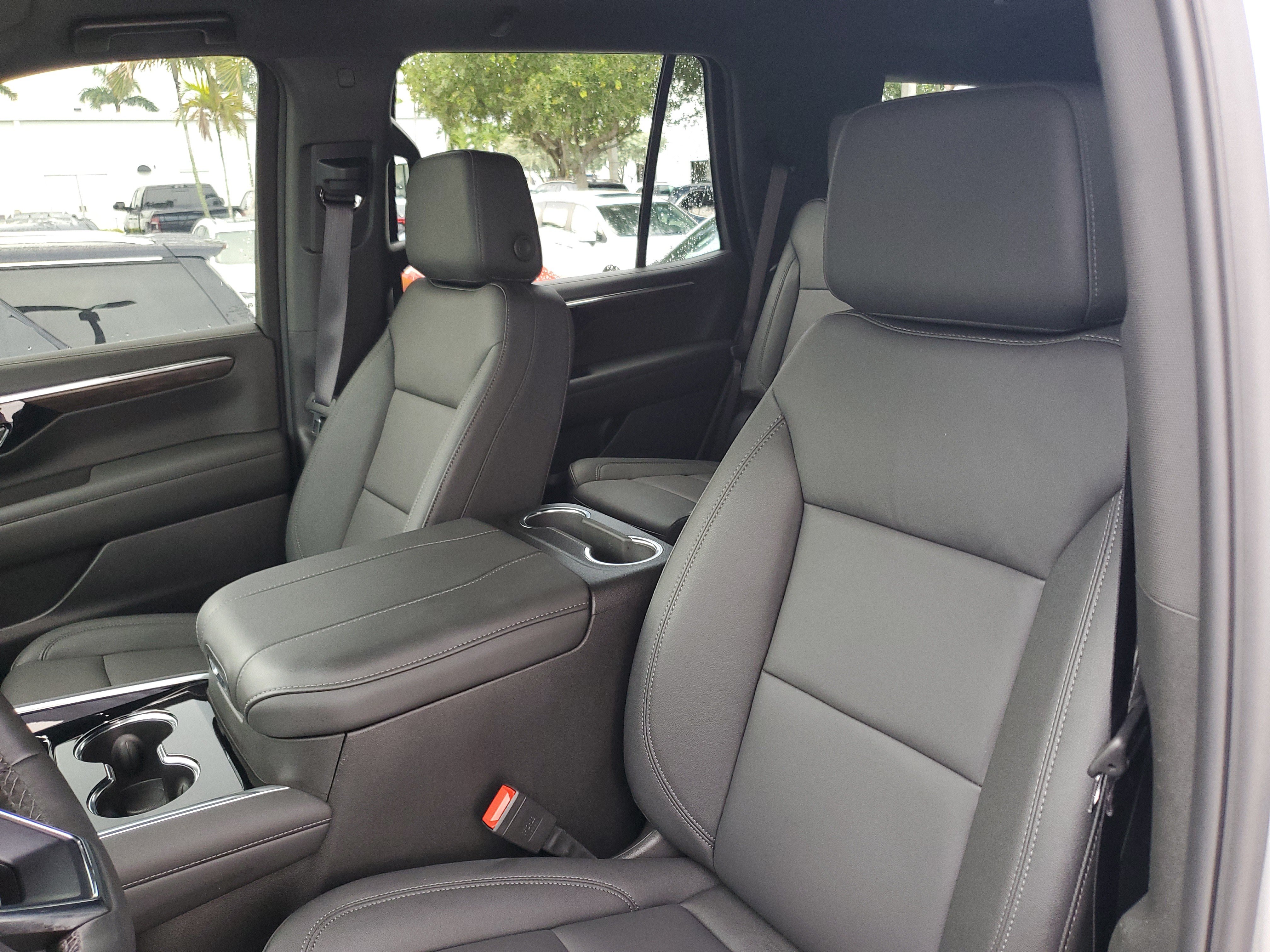 Used 2026 Chevrolet Tahoe LT w/ Comfort Package RWD image 21