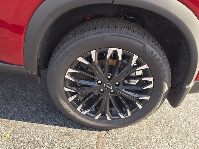 Certified 2026 Nissan Rogue SV AWD/4WD image 12