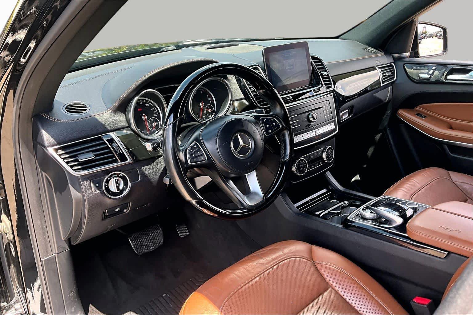 Used 2017 Mercedes-Benz GLS 550 4MATIC image 18