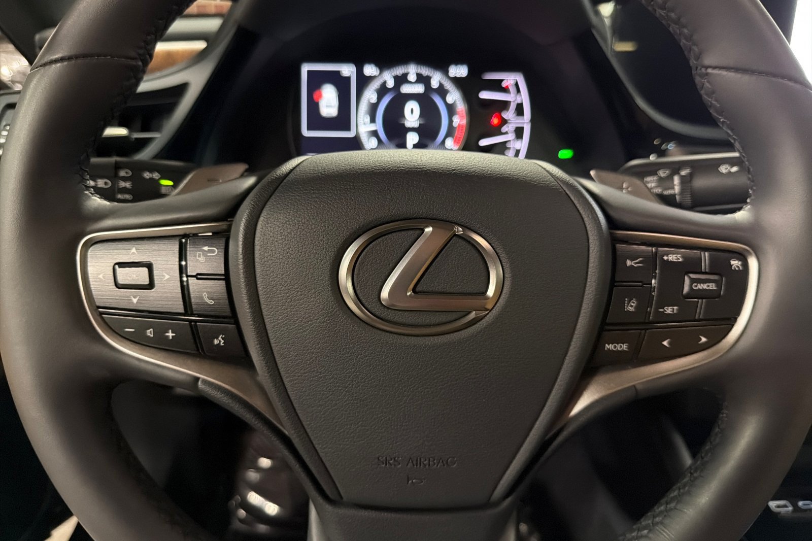 Used 2024 Lexus ES 350 w/ Premium Package FWD image 21