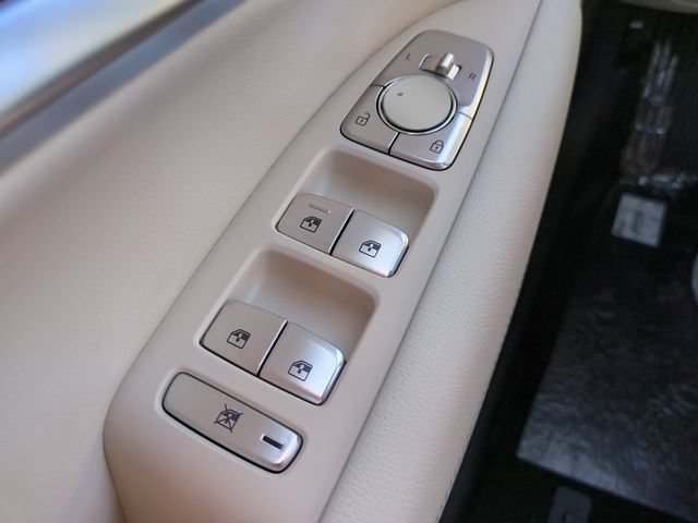 Certified 2026 Genesis G70 2.5T RWD image 23