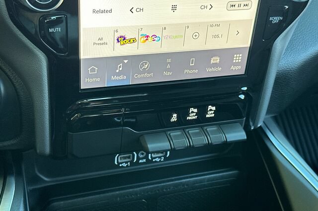Used 2025 RAM 1500 Big Horn AWD/4WD image 17