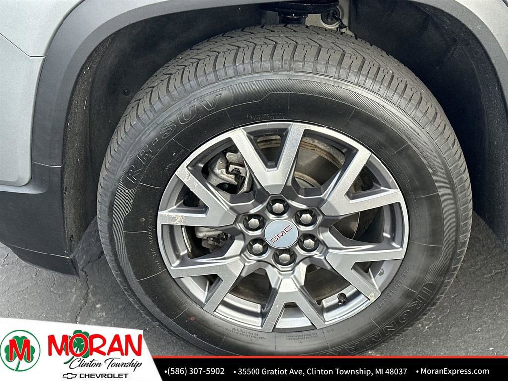 Used 2023 GMC Acadia SLT image 34