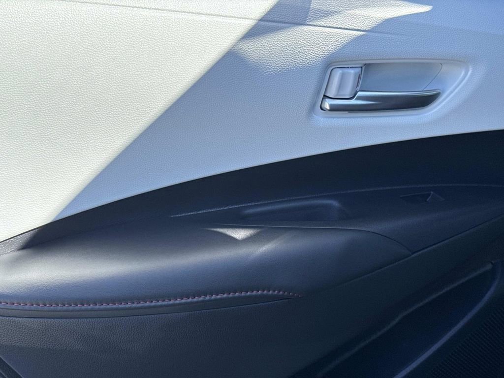 Used 2024 Toyota Corolla SE image 12