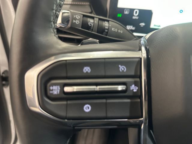 Used 2025 GMC Acadia Elevation image 28