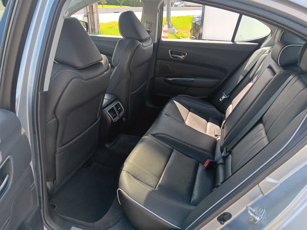 Used 2019 Acura TLX w/ Technology Package FWD image 12