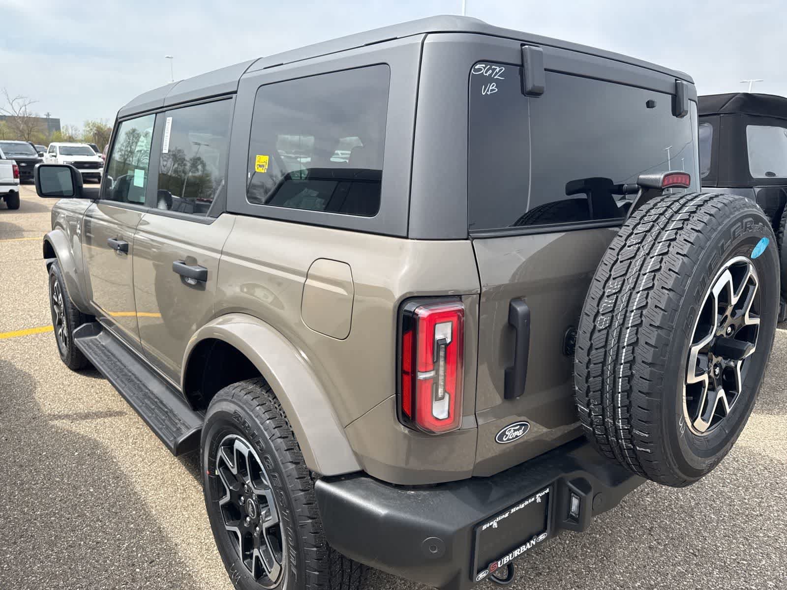 New 2026 Ford Bronco Outer Banks AWD/4WD image 16