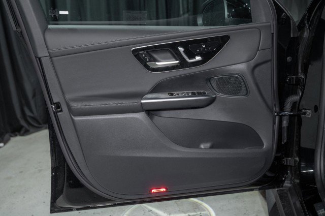 Certified 2026 Mercedes-Benz GLC 350e 4MATIC image 9