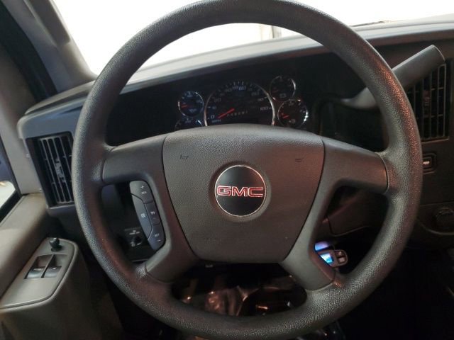 Used 2022 GMC Savana 3500 Extended w/ Driver Convenience Package image 15