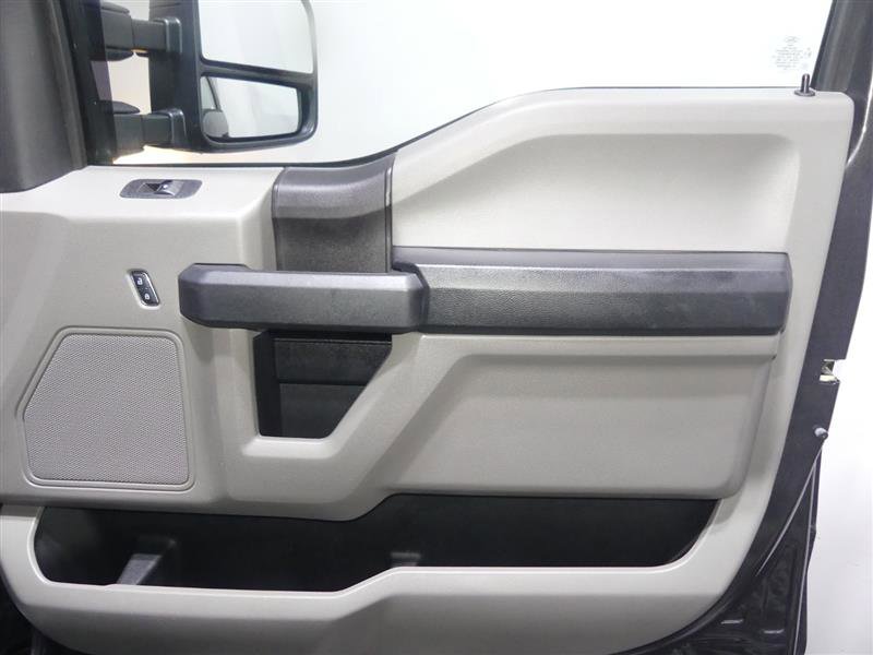 Used 2019 Ford F150 XL w/ Equipment Group 101A Mid AWD/4WD image 17