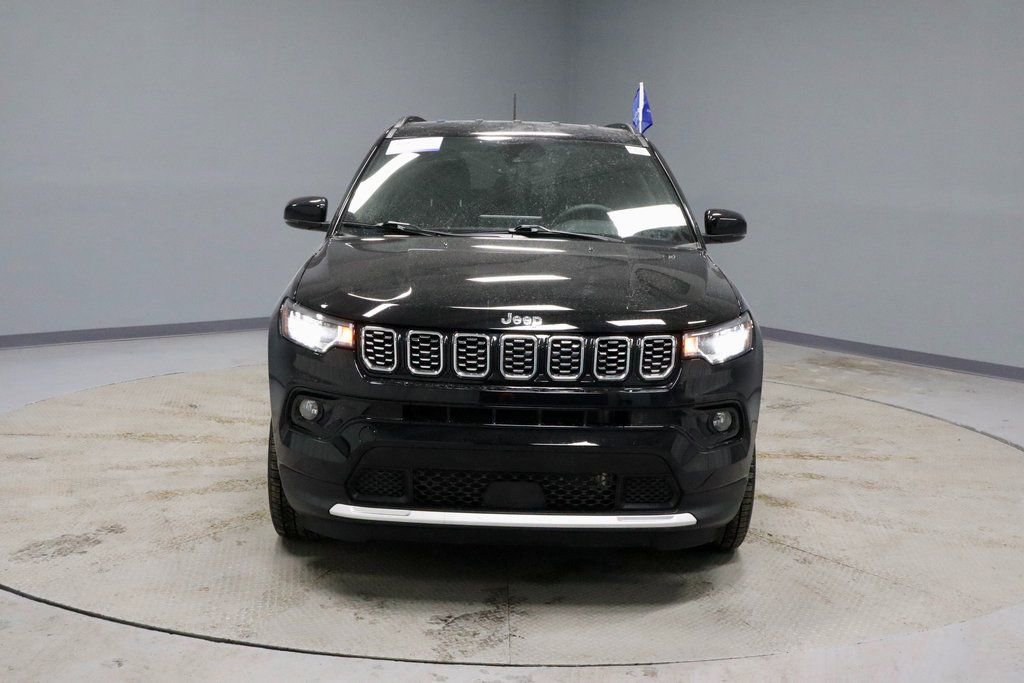 Used 2024 Jeep Compass Limited image 5