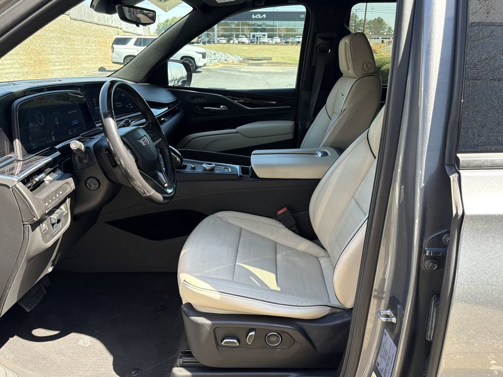 Used 2021 Cadillac Escalade Sport image 9