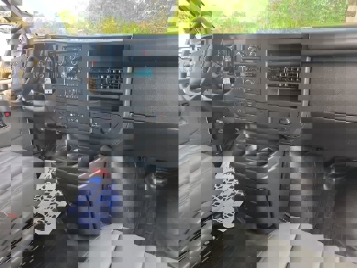 Used 2025 Chevrolet Express 2500 w/ Driver Convenience Package image 2