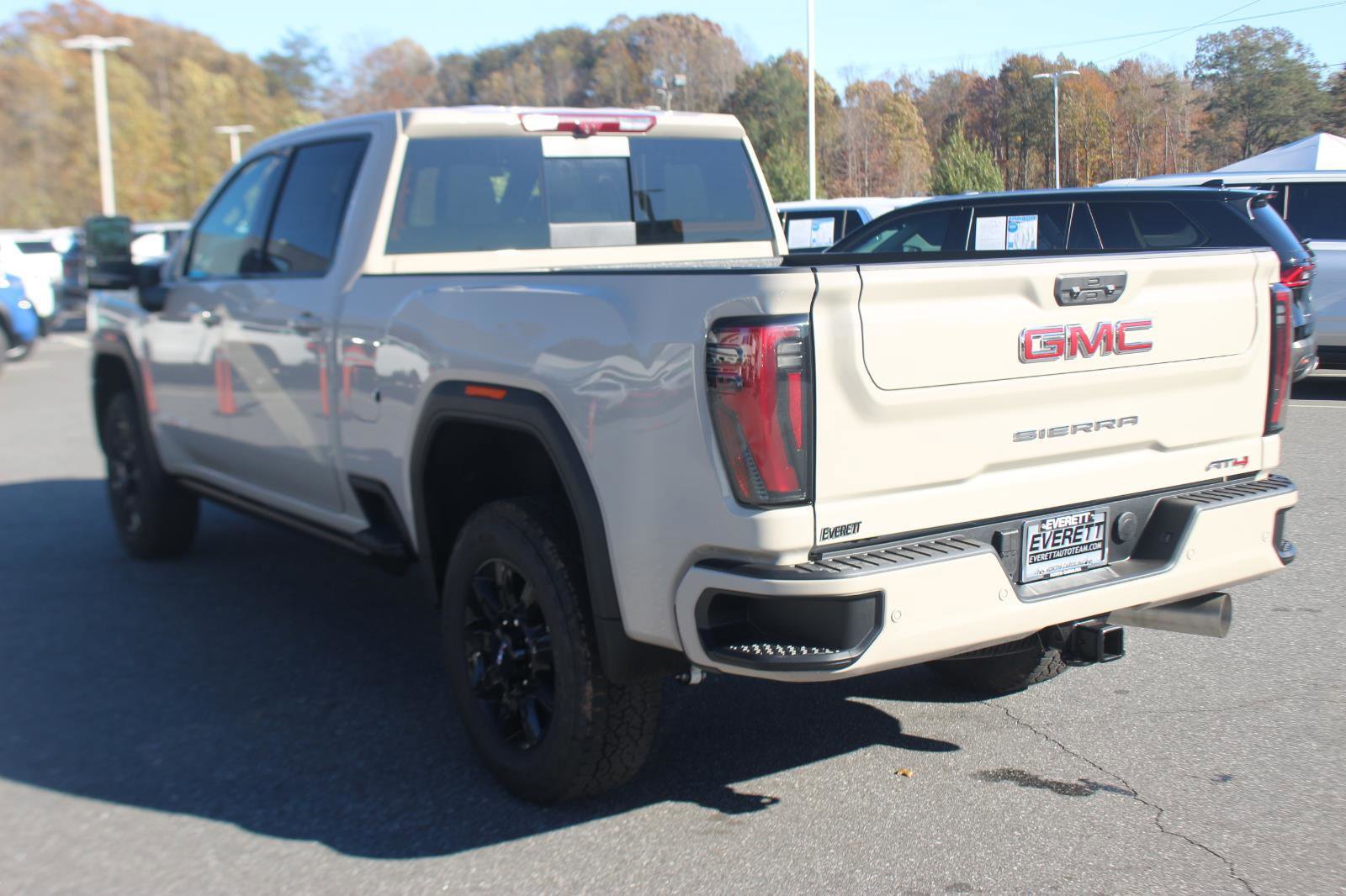 New 2026 GMC Sierra 3500 AT4 w/ AT4 Premium Plus Package image 5
