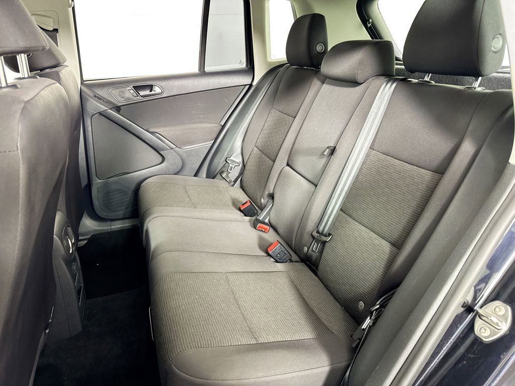 Used 2017 Volkswagen Tiguan Limited w/ Premium Package image 25