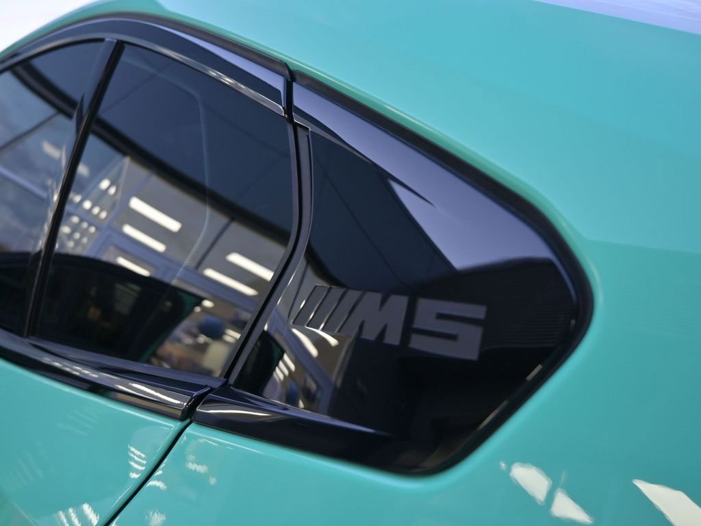 Used 2026 BMW M5 w/ Carbon Package image 36