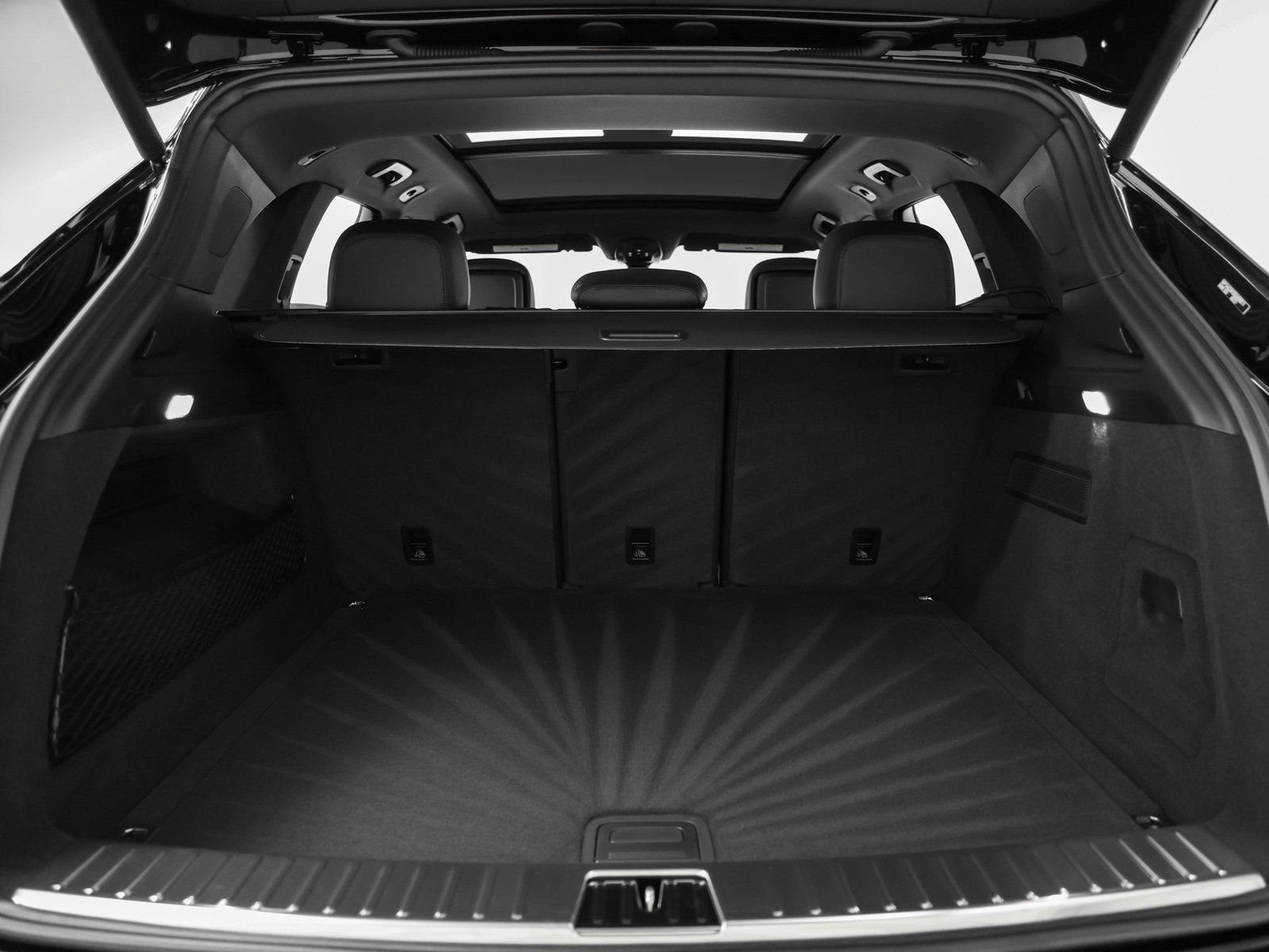 Certified 2025 Porsche Cayenne image 16