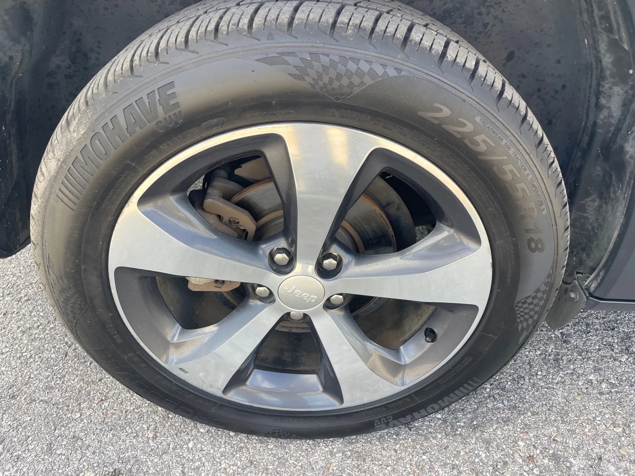 Used 2019 Jeep Cherokee Limited w/ Luxury Group FWD image 9