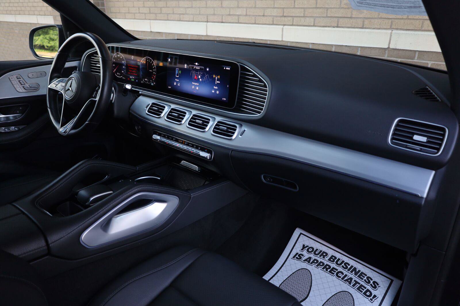 Used 2024 Mercedes-Benz GLE 450e 4MATIC image 29