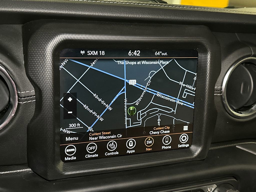 Used 2022 Jeep Wrangler Unlimited Sahara w/ Cold Weather Group AWD/4WD image 20