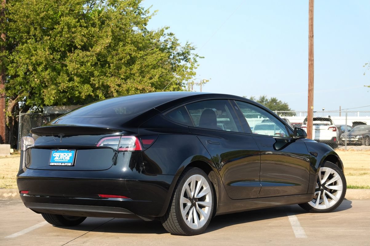 Used 2023 Tesla Model 3 Standard Range RWD image 3