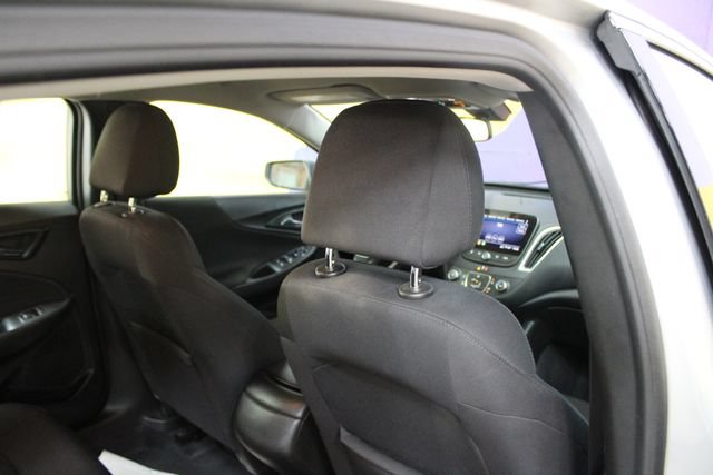 Used 2022 Chevrolet Malibu LS FWD image 12