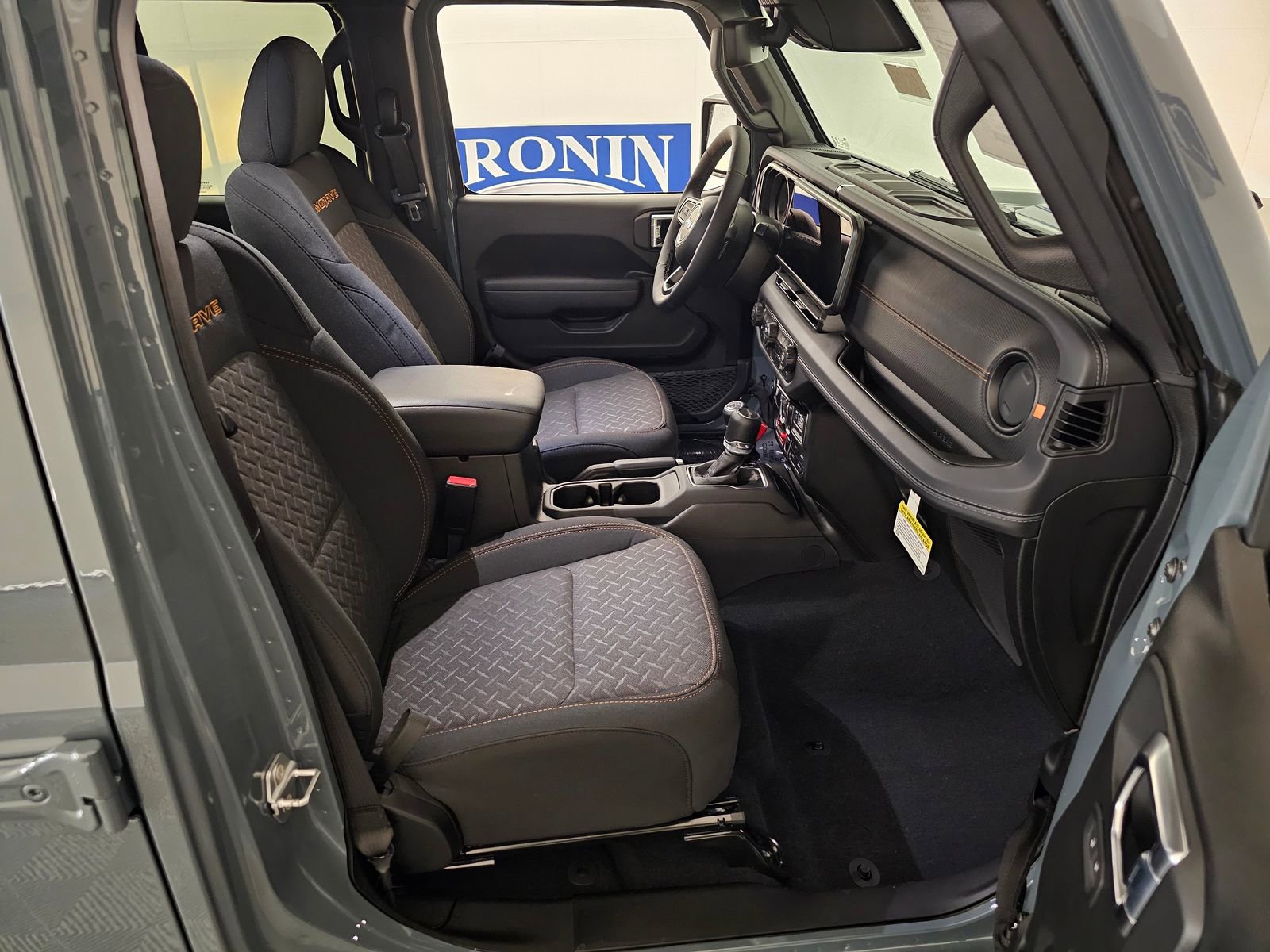 New 2026 Jeep Gladiator Mojave w/ Technology Group image 33