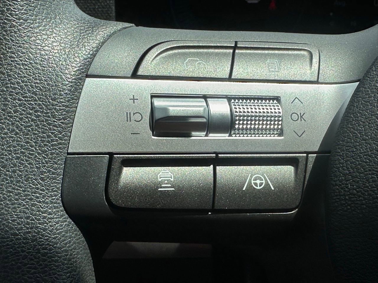 Used 2026 Hyundai Kona SE FWD image 27