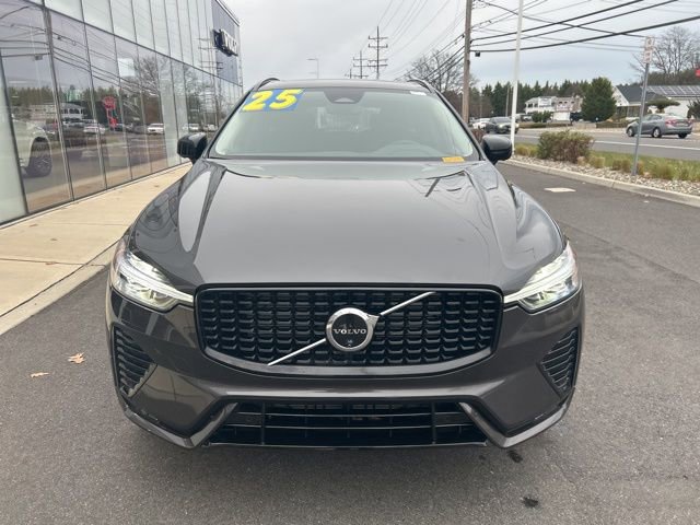 Certified 2025 Volvo XC60 B5 Plus w/ Climate Package image 7