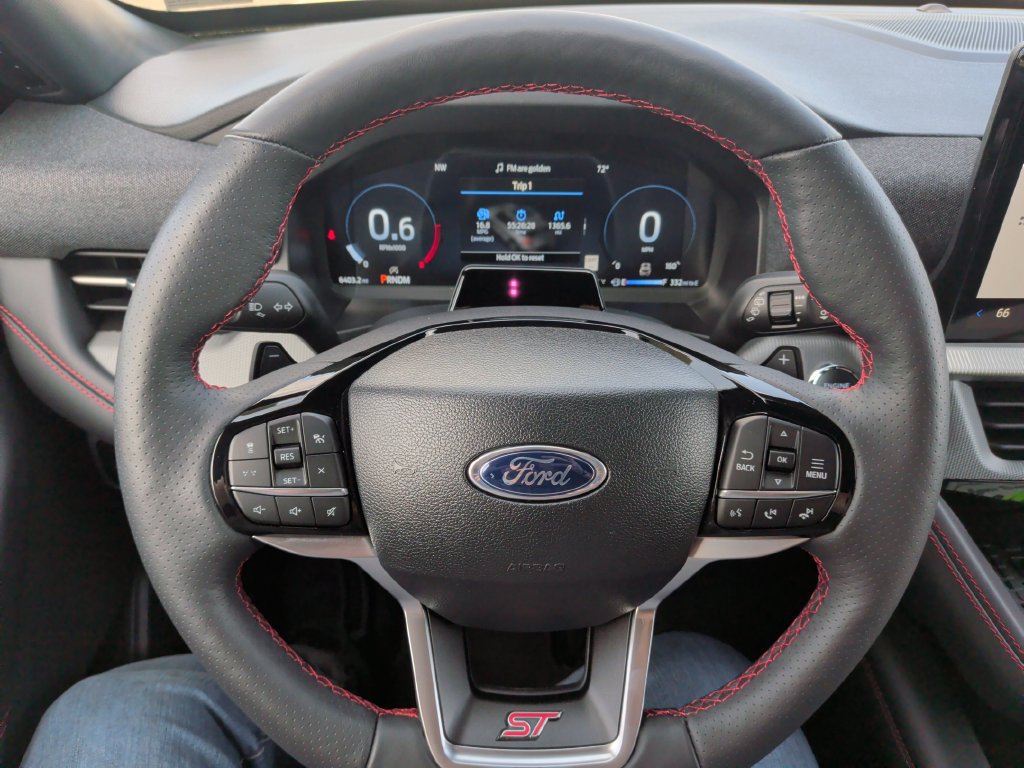 Used 2025 Ford Explorer ST AWD/4WD image 24