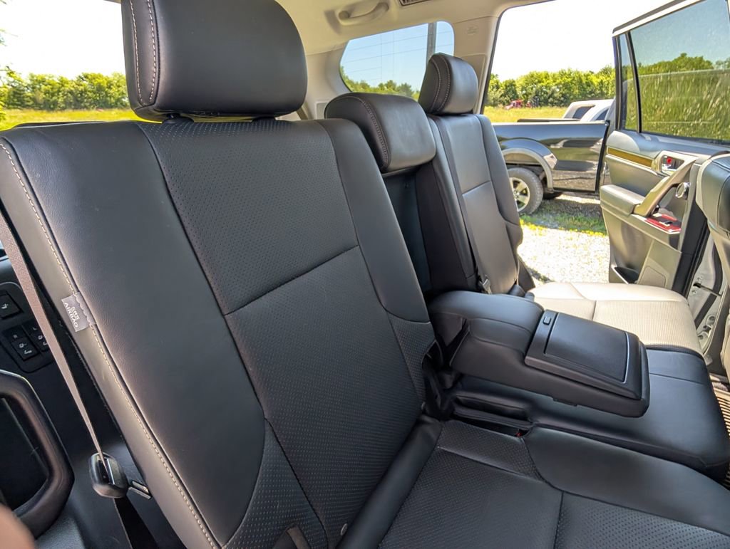 Used 2019 Lexus GX 460 Luxury AWD/4WD image 10