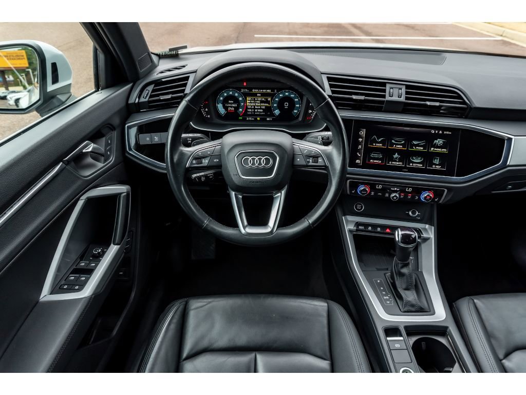 Used 2024 Audi Q3 2.0T Premium image 19