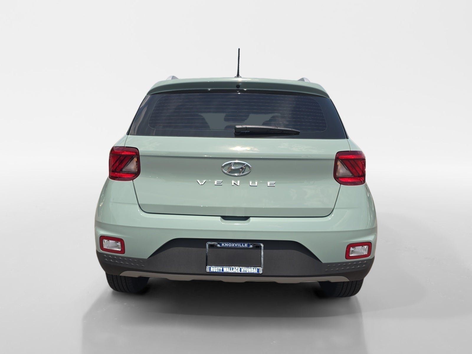 Used 2026 Hyundai Venue SEL FWD image 4