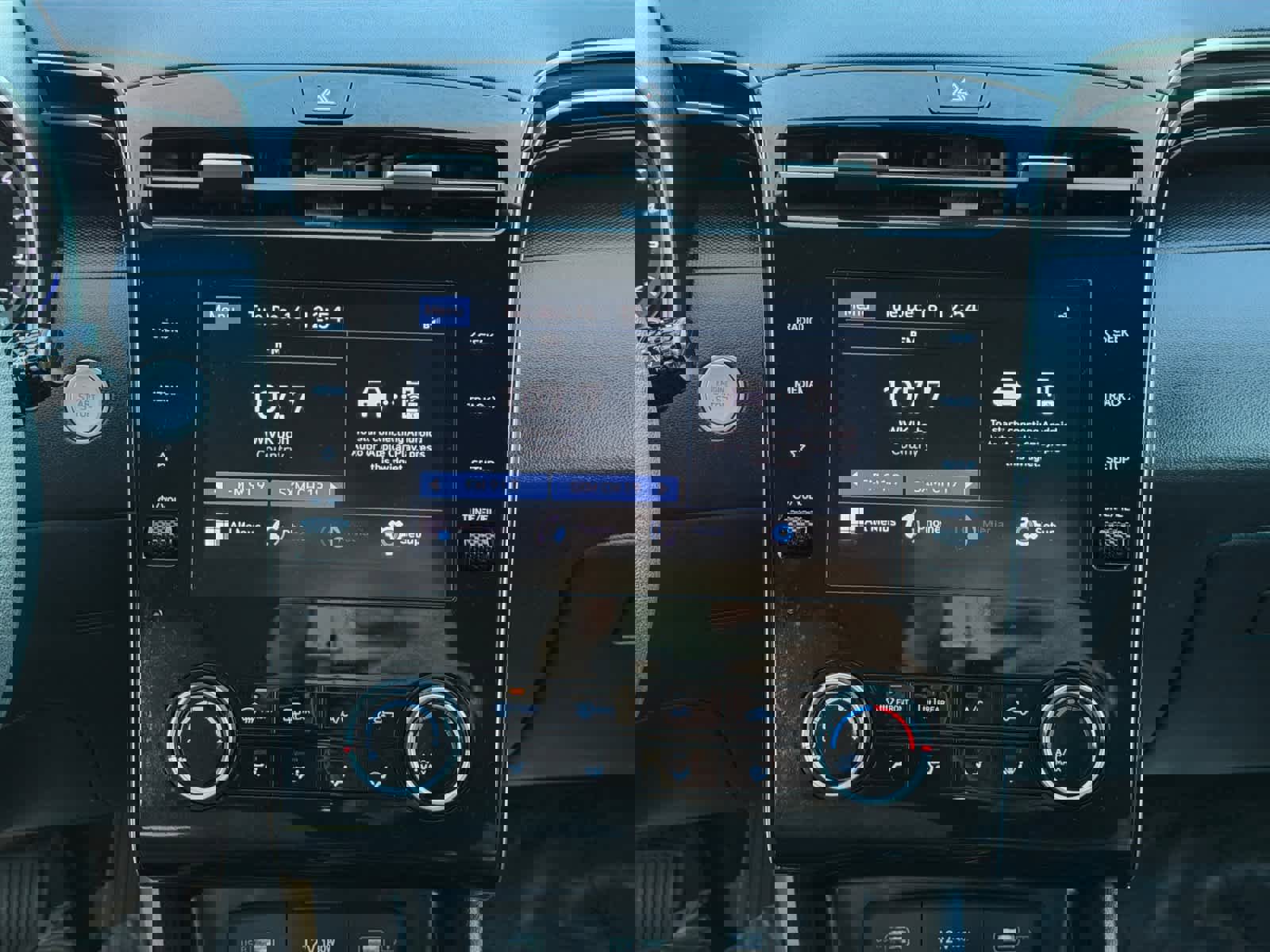 Used 2023 Hyundai Santa Cruz SEL image 12