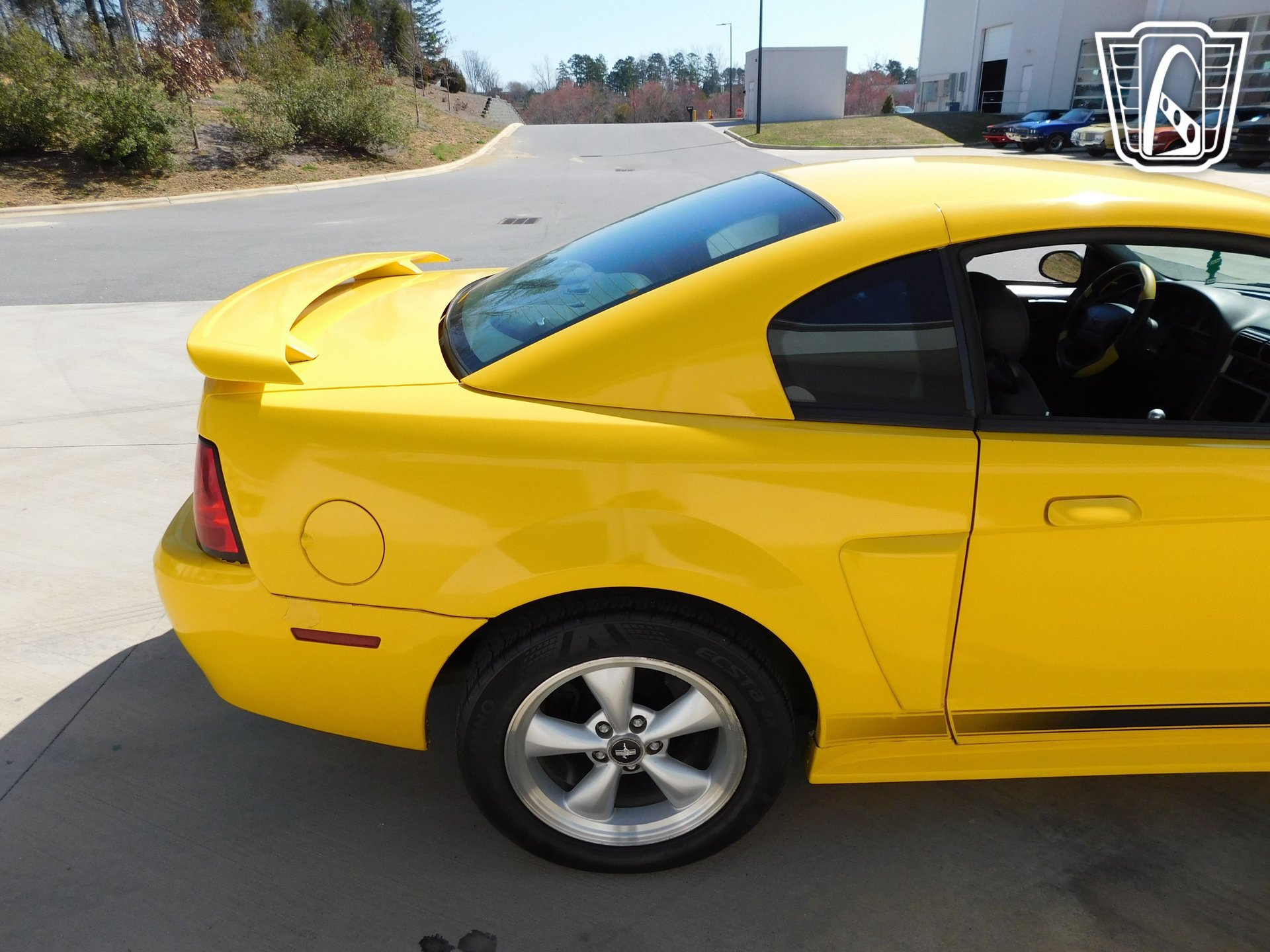 Used 2004 Ford Mustang Mach 1 RWD image 29