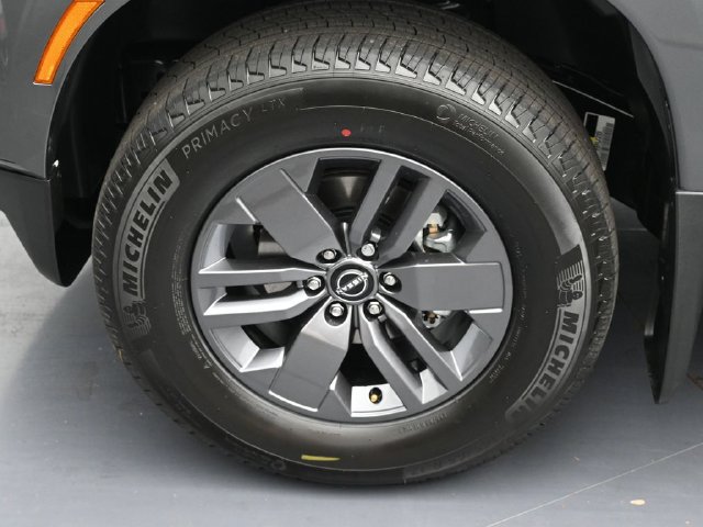 New 2026 Nissan Frontier SV w/ Tow Package RWD image 7