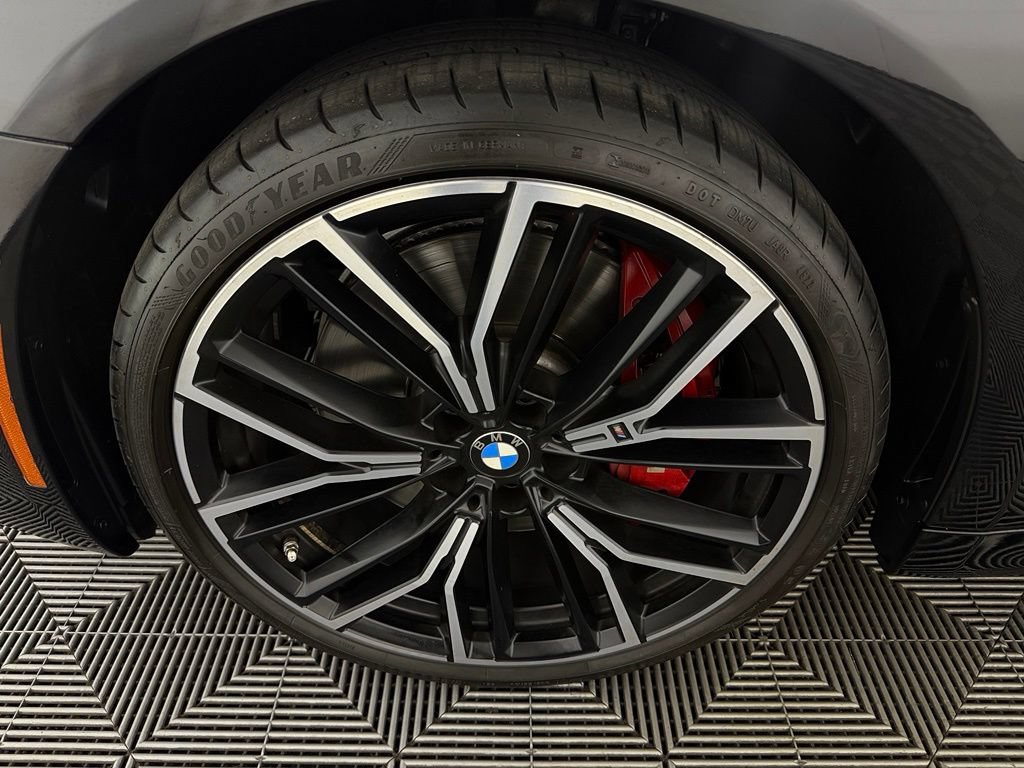 Used 2023 BMW 540i w/ M Sport Package RWD image 11